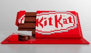 KitKat rinde homenaje a Lego