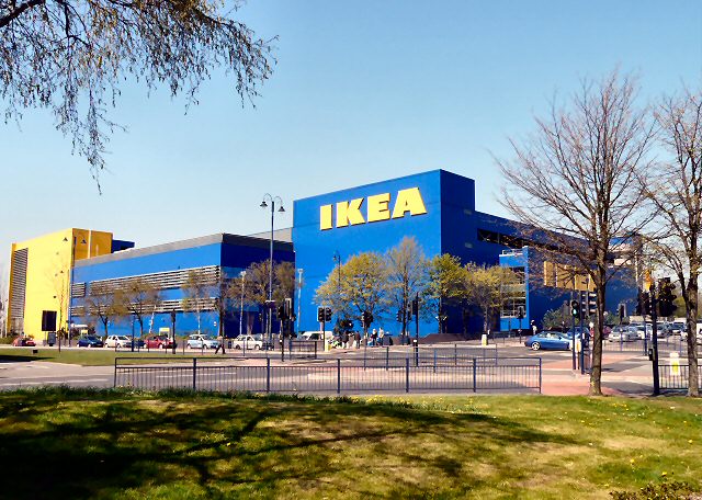 Ikea es una corporación global dedicada a la venta minorista de muebles