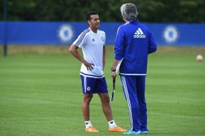 Pedro y Mourinho en una práctica