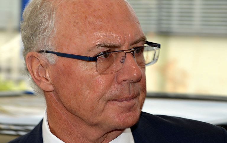 Beckenbauer presidió el comité organizador del mundial.
