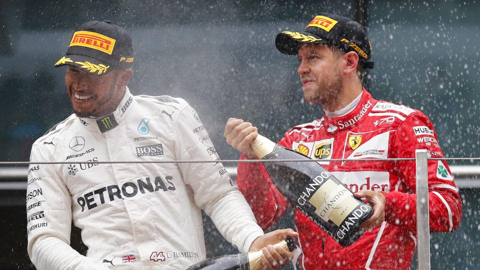 Lewis Hamilton gana el GP de China