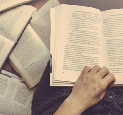 Arcelia Ortega: 5 Libros que Cultivan la Felicidad y Transforman tu Perspectiva