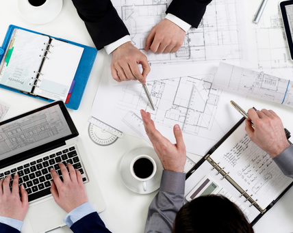 Más Allá de los Planos: Todo lo Que Debes Saber Antes de Contratar a un Arquitecto