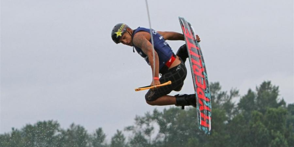 La Adrenalina Inagotable: Wakeboard, Parkour y la Búsqueda Constante de Límites y Nuevos Escenarios por Jesús Emilio Vásquez Quintero