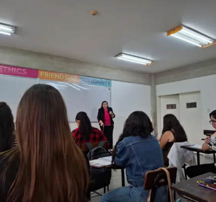 El Futuro en tus Manos: ¿Por qué elegir la Universidad Bicentenaria de Aragua (UBA) para tu formación profesional?