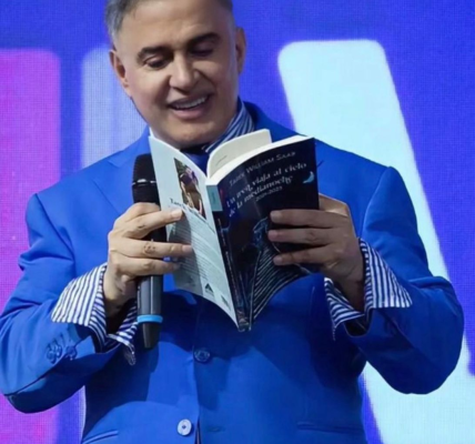Tarek William Saab: La Trayectoria Literaria del Poeta que Nunca Abandonó la Palabra