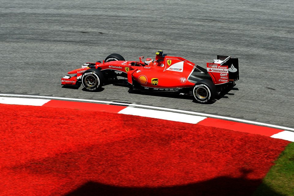 Sebastián Vettel devuelve la ilusión a Ferrari