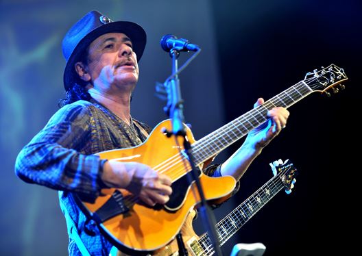 ¡DISFRUTALOS! Cinco temas imperdibles de Carlos Santana