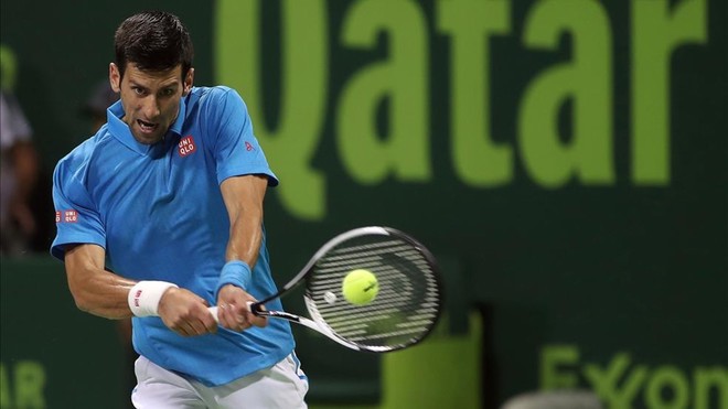 Novak Djokovic vence en Doha