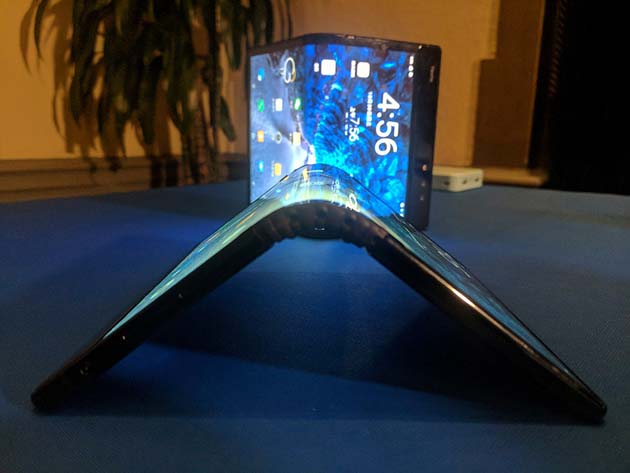 Samsung presentó su nueva tecnología en pantalla flexible e irrompible