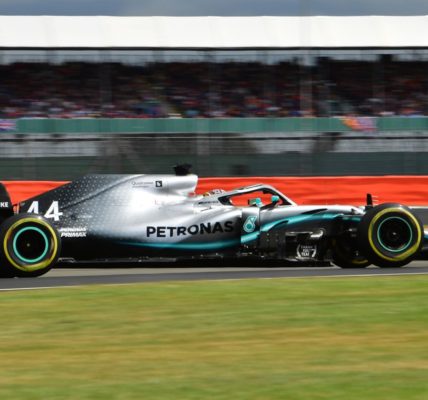 Lewis Hamilton gana el Gran Premio de Gran Bretaña