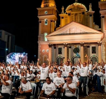 Gaiteros venezolanos logran écord Guinness en Maracaibo