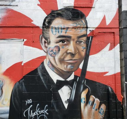 Actor británico de origen pakistaní, sería nuevo James Bond en serie "Bait"