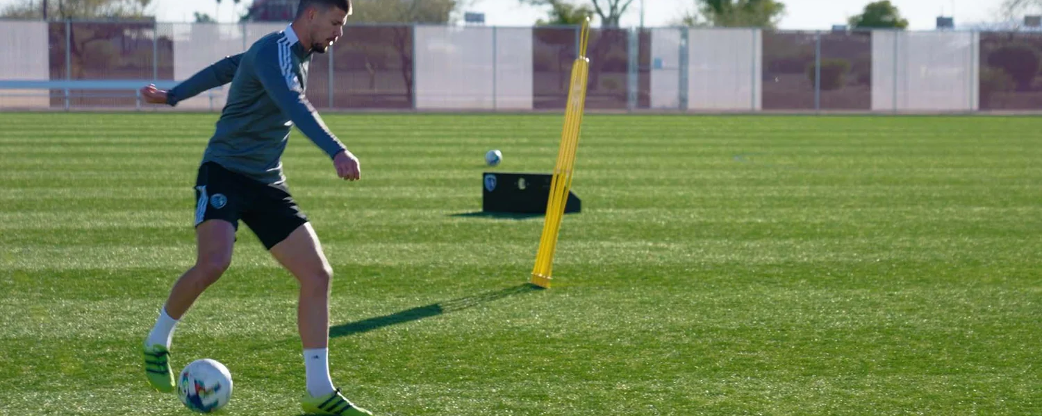 Alfredo Román Parra Yarza | Domina el Terreno de Juego
