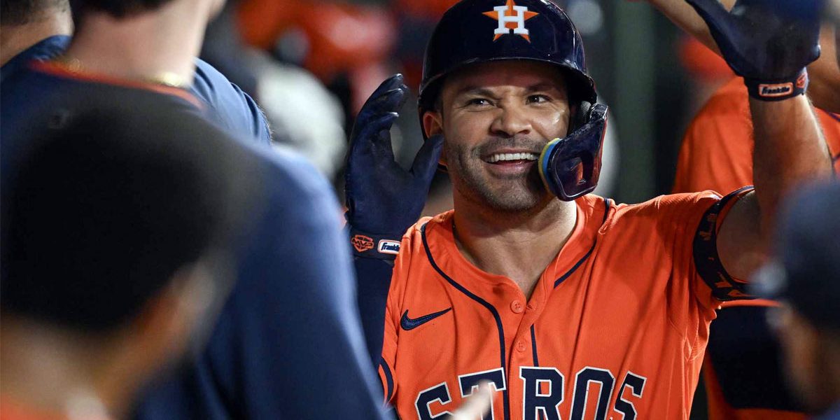 Altuve igualó registro jonronero de Roberto Clemente