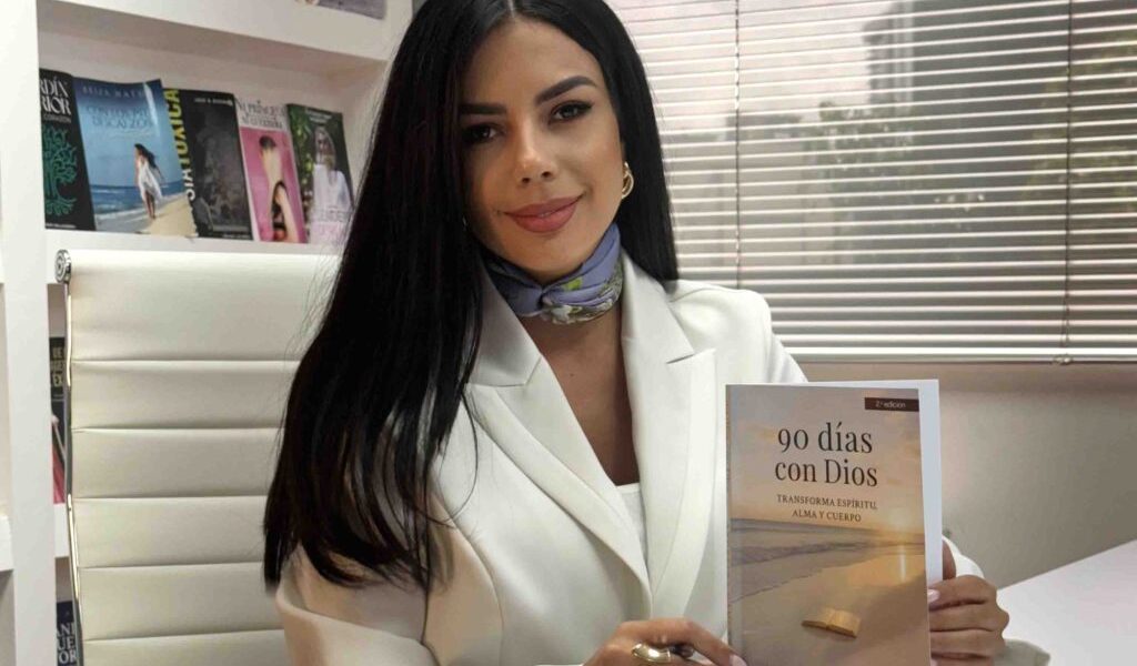 Andreina Gámez redefine la sanidad emocional con su libro “90 días con Dios”