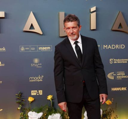Antonio Banderas recibe el Premio Talía de Honor