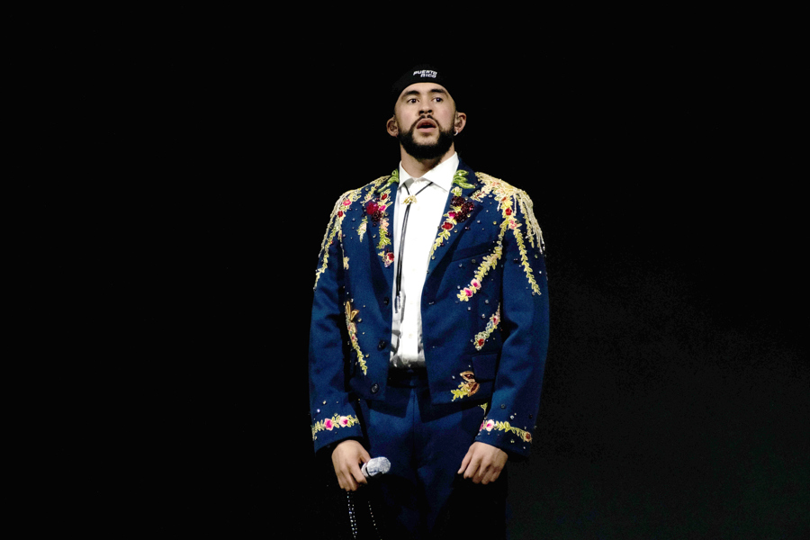 Bad Bunny vuelve al cine en agosto con la película ‘Caught Stealing’