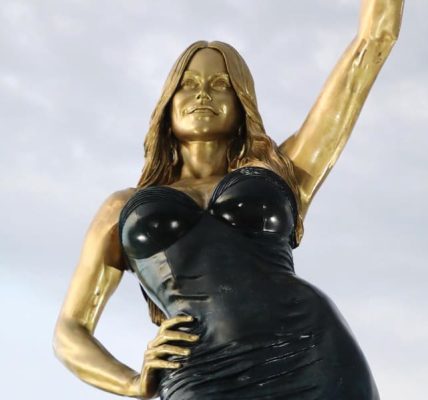 Barranquilla celebra a Sofía Vergara con estatua monumental