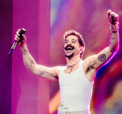 Camilo inicia gira "Nuestro lugar feliz" con 16 conciertos en España