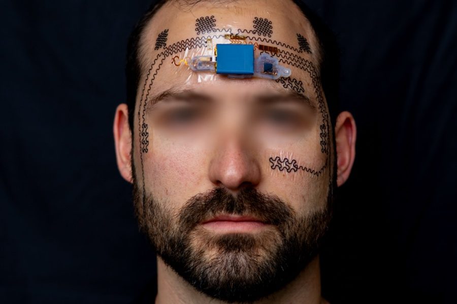 Crean un «tatuaje» electrónico y no permanente que mide la tensión mental
