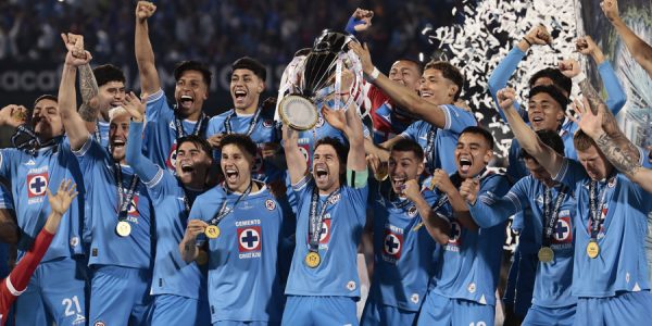 Cruz Azul ganó por goleada la Copa de Campeones de la Concacaf