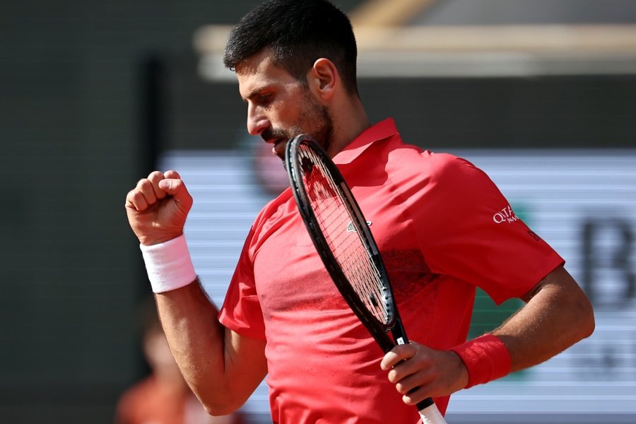 Djokovic se apunta su centésima victoria en París