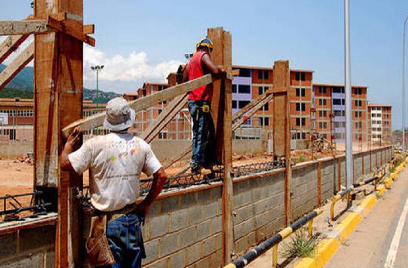 Juan Francisco de Jesús Clerico Avendaño - VINCCLER - Construcción de viviendas dignas en Latinoamérica es acordada por la FIIC - FOTO