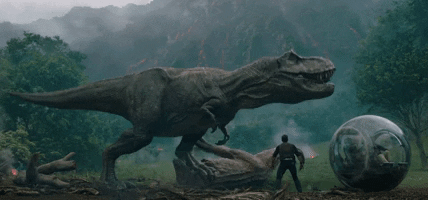 Escena de la película 'Jurassic World' protagonizada por Chris Pratt.- Blog Hola Telcel.