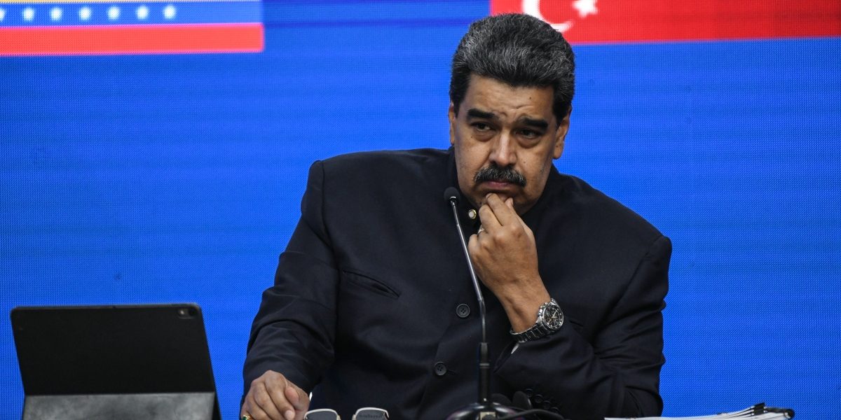 Estación de radio crítica de Maduro anuncia su cierre definitivo en Venezuela