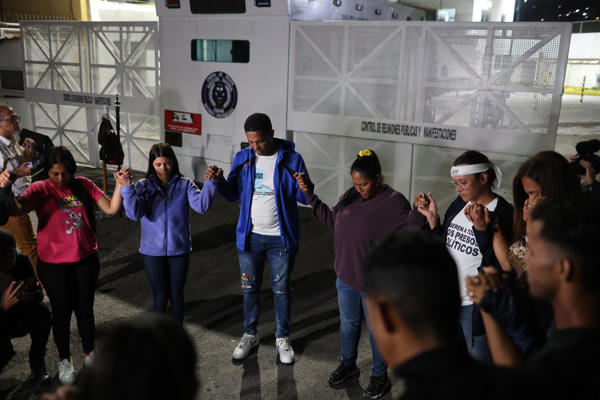 Familias de presos políticos en la Zona 7