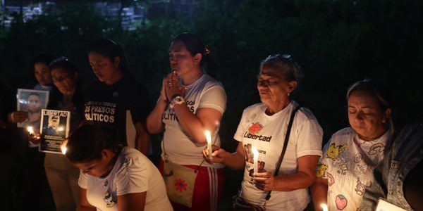 Familiares de presos políticos