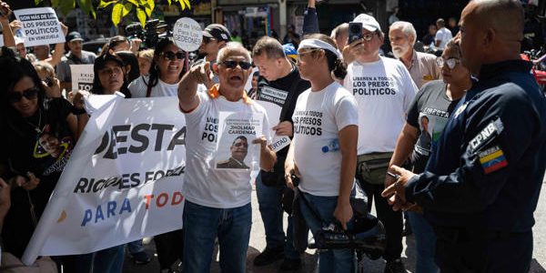 Familiares de presos políticos