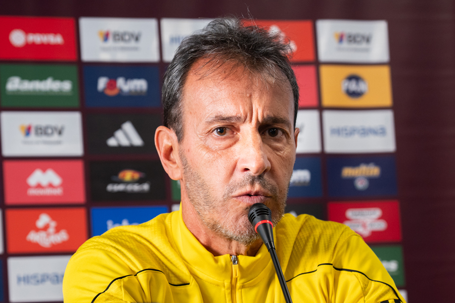 Fernando Batista asegura que únicamente deben «pensar es en lo que viene»