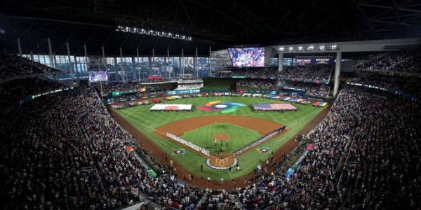 Clásico Mundial de Béisbol - Japón Vs Usa