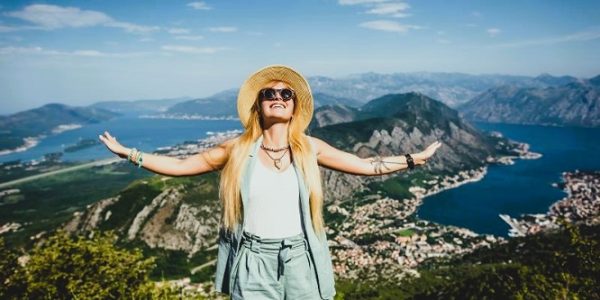 Francesco Lovaglio Tafuri - Turista ideal ¡Cómo convertirse en el visitante perfecto! - FOTO