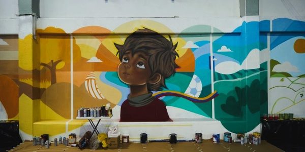 Fundación Traki celebró 5 años de ‘Martes Solidario’ con un mural comunitario en Chacao - FOTO