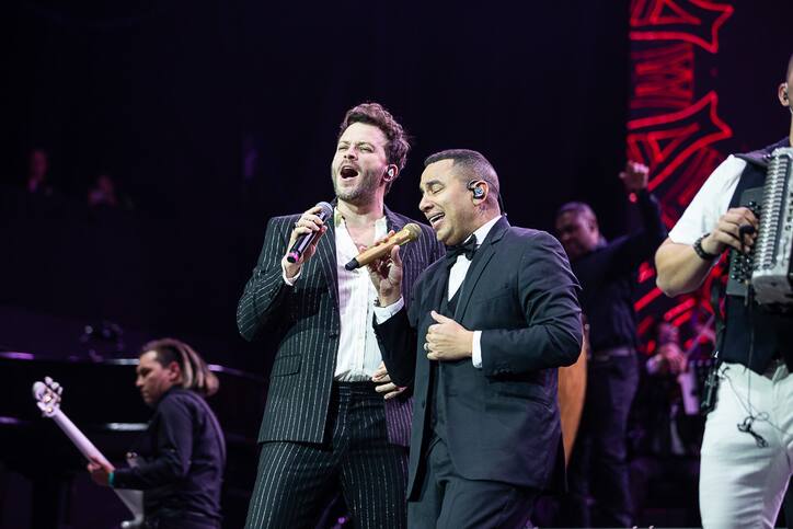 Gusi y Felipe Peláez lanzan "A Tu Medida"