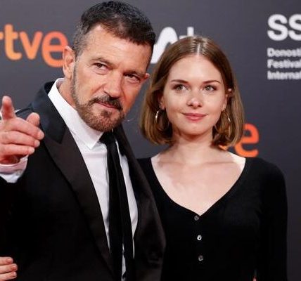 Hija de Antonio Banderas y Melanie Griffith se casara en España