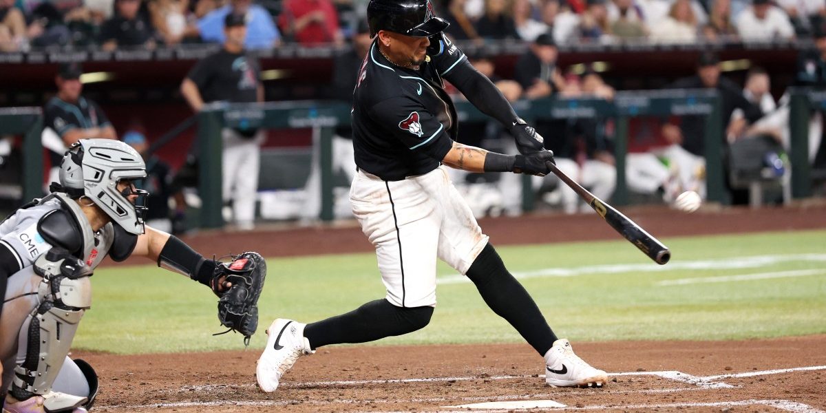 Ildemaro Vargas recibe los honores de la Liga Nacional