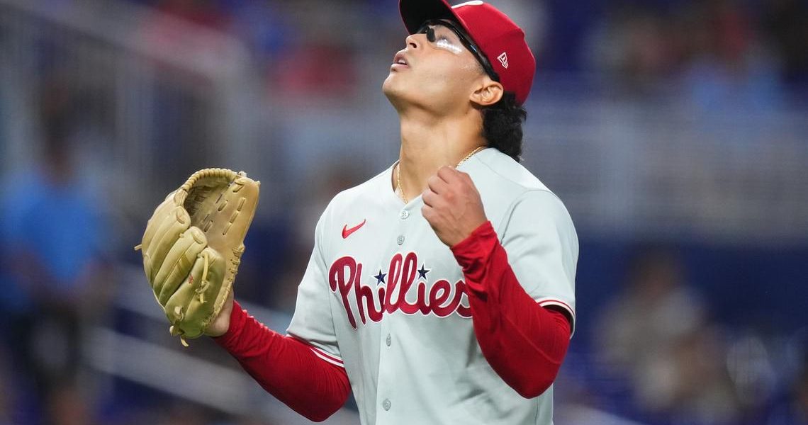 Jesús Luzardo pacta extensión millonaria con los Filis