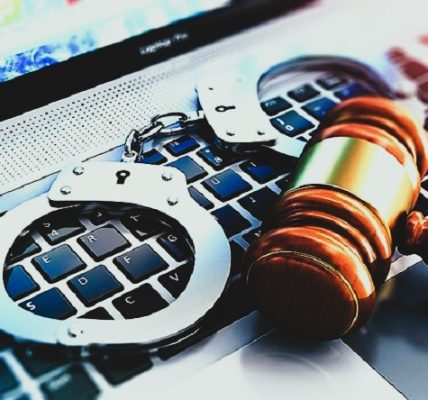 José Leggio Cassara - Denunciando la difamación en línea; Hay solución legal para este desafío global - FOTO