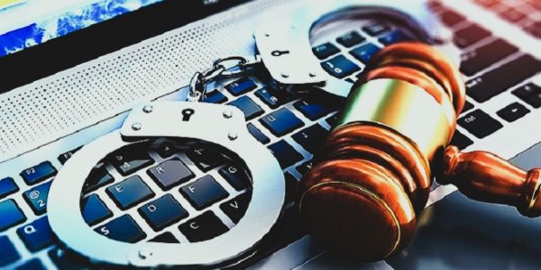 José Leggio Cassara - Denunciando la difamación en línea; Hay solución legal para este desafío global - FOTO