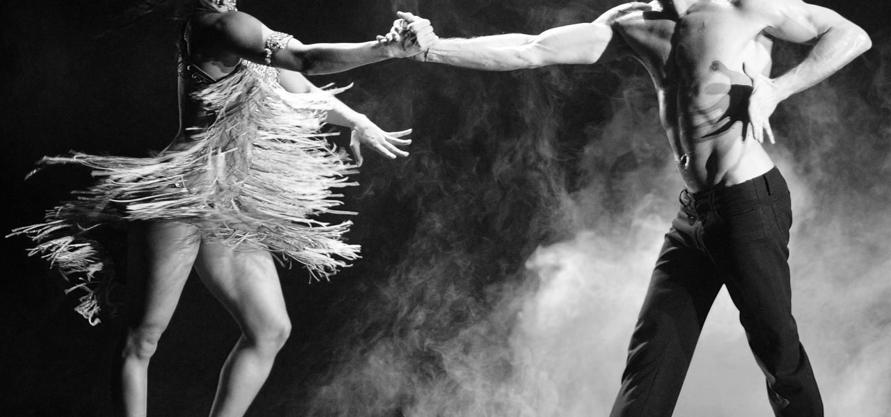 La Salsa y el Baile: Un Lenguaje Corporal de Conexión y Pasión por Wilson Alexander Pabon Barreto