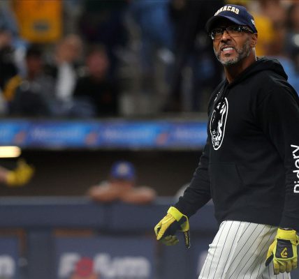 Leones del Caracas anuncia la salida de José Alguacil