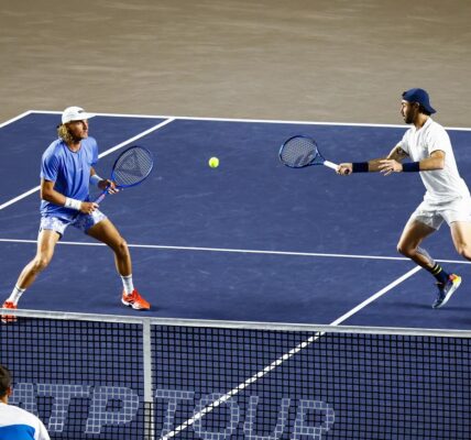 Max Purcell y Jordan Thompson jugando la final del Mifel Tennis Open by Telcel OPPO.- Blog Hola Telcel