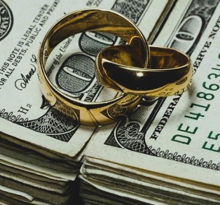 Luis Alberto Pérez González - Uniones y cuentas; El equilibrio financiero en el matrimonio - FOTO
