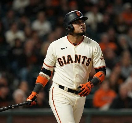 Luis Arráez firma con los Gigantes por una temporada