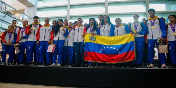 Maduro felicita a deportistas por medallas en los Panamericanos Junior