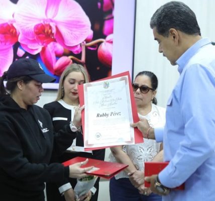 Maduro otorga nacionalidad venezolana post mortem a Rubby Pérez